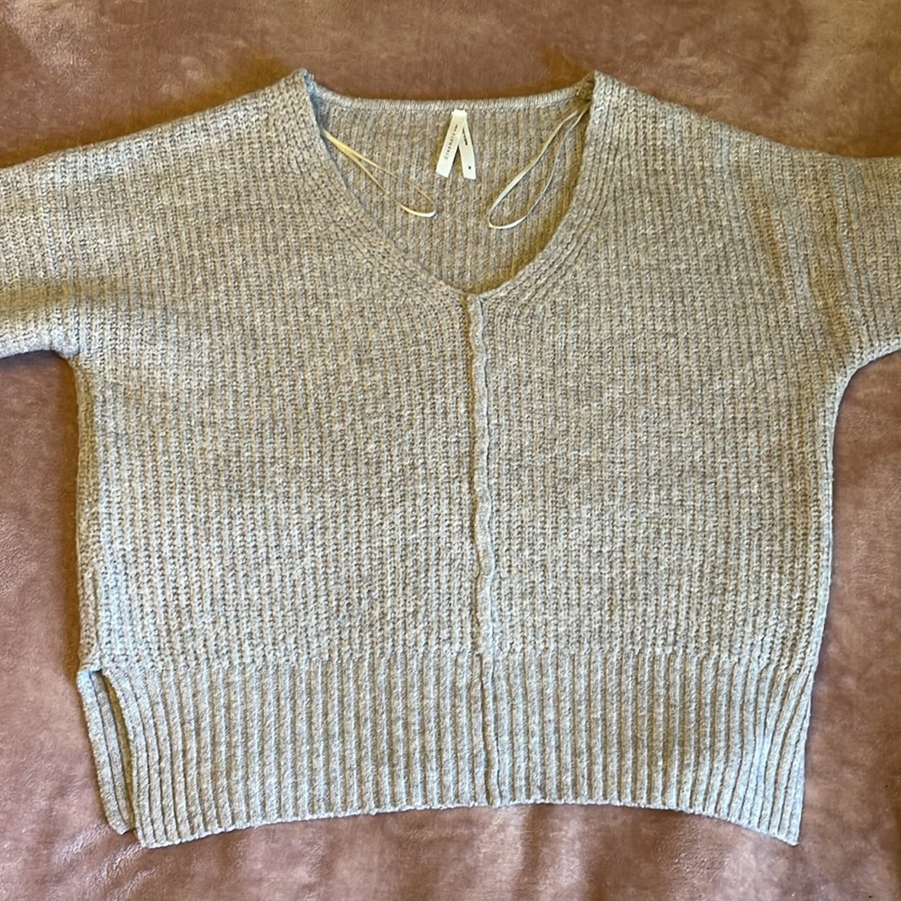 Sweater - Picture 2 of 4